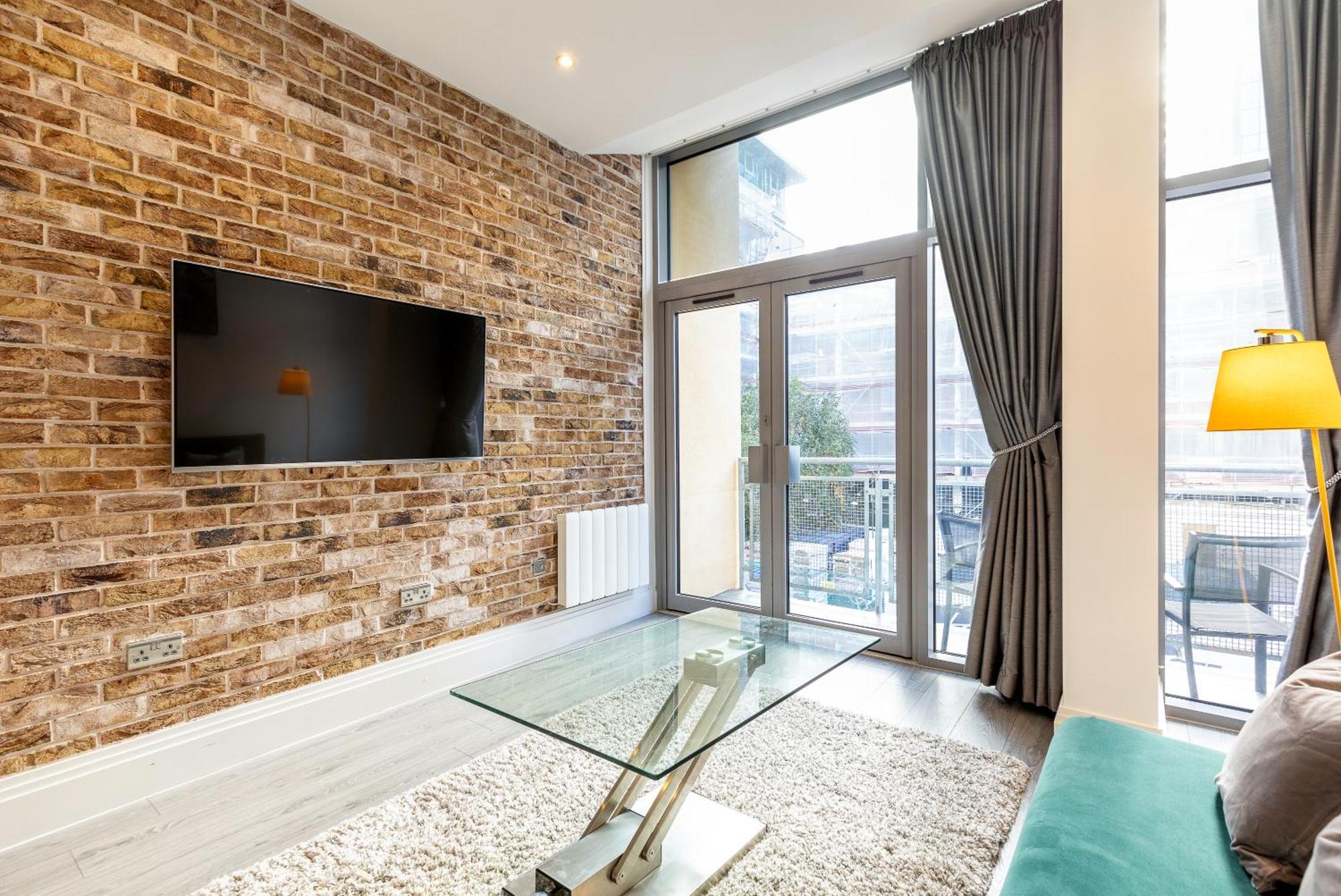 Sleek One Bedroom Flat In East Putney Appartamento